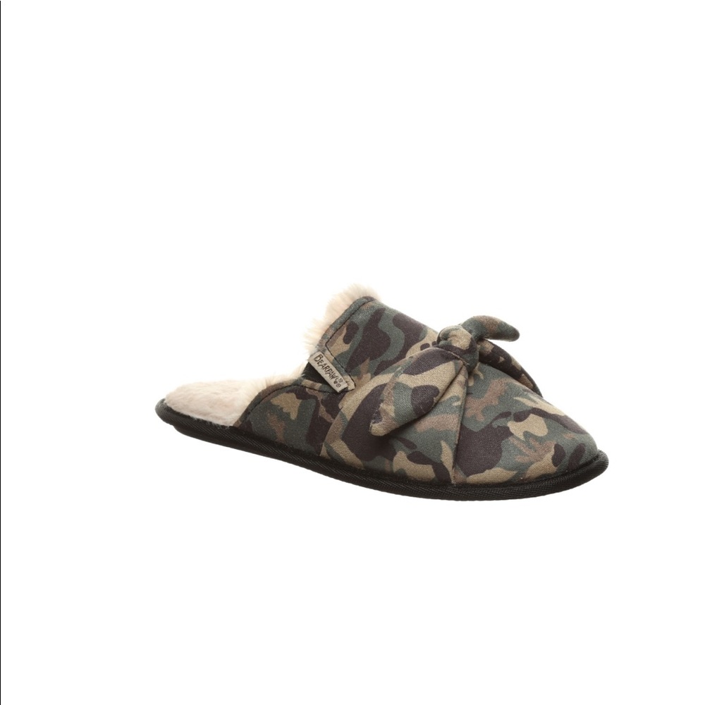 Bearpaw Green Camo Adeline Slipper